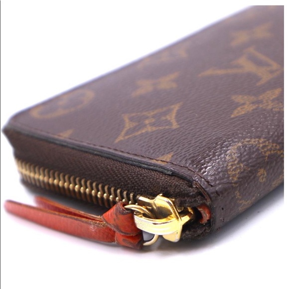 LOUIS VUITTON MONOGRAM CANVAS CLEMENCE WALLET - Picture 5 of 14